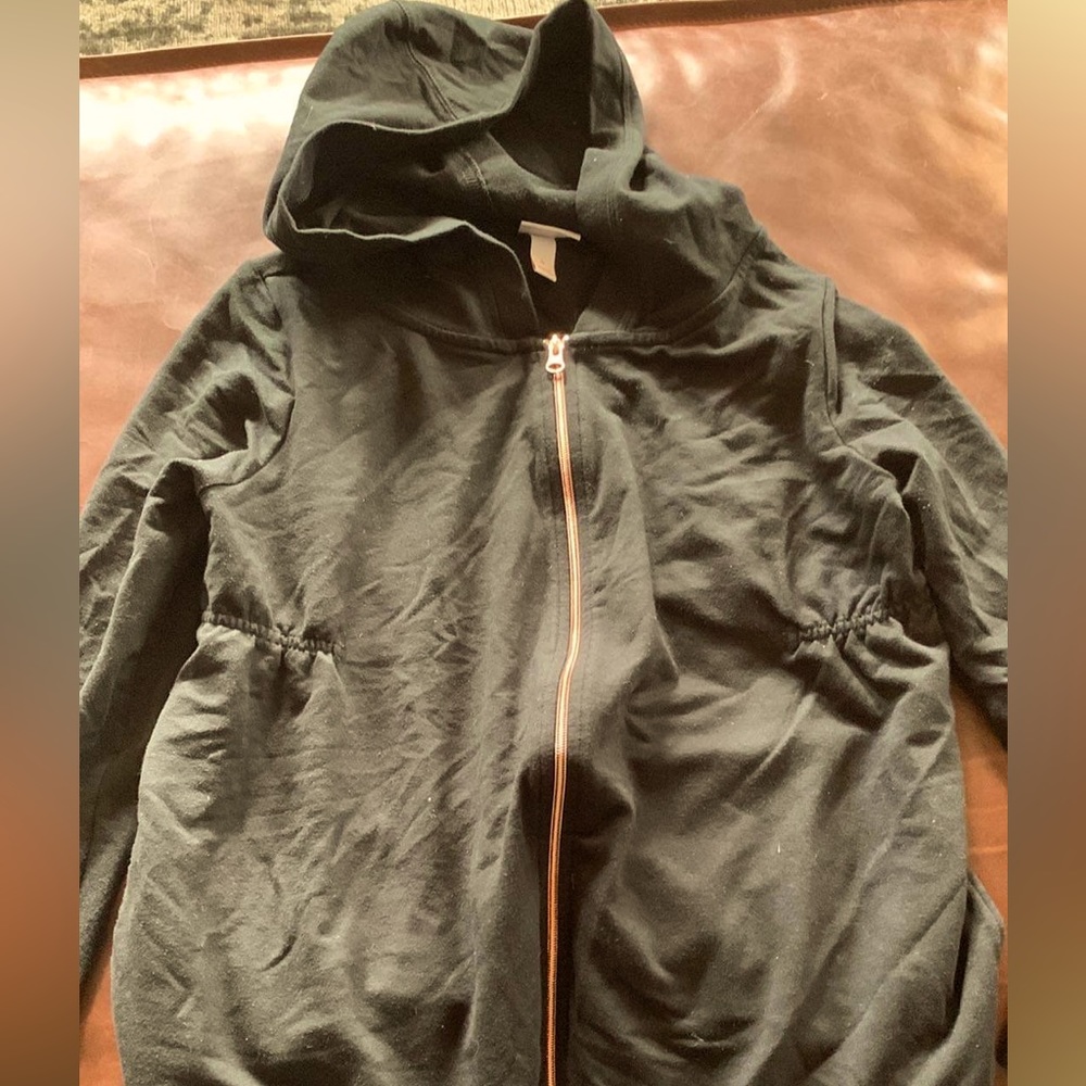 EUC Maternity Workout hoodie